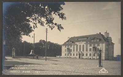 Photo, Viljandi, Freedom Square, Memory, Bank Building, Shelli Tank, approx. 1930  duplicate photo
