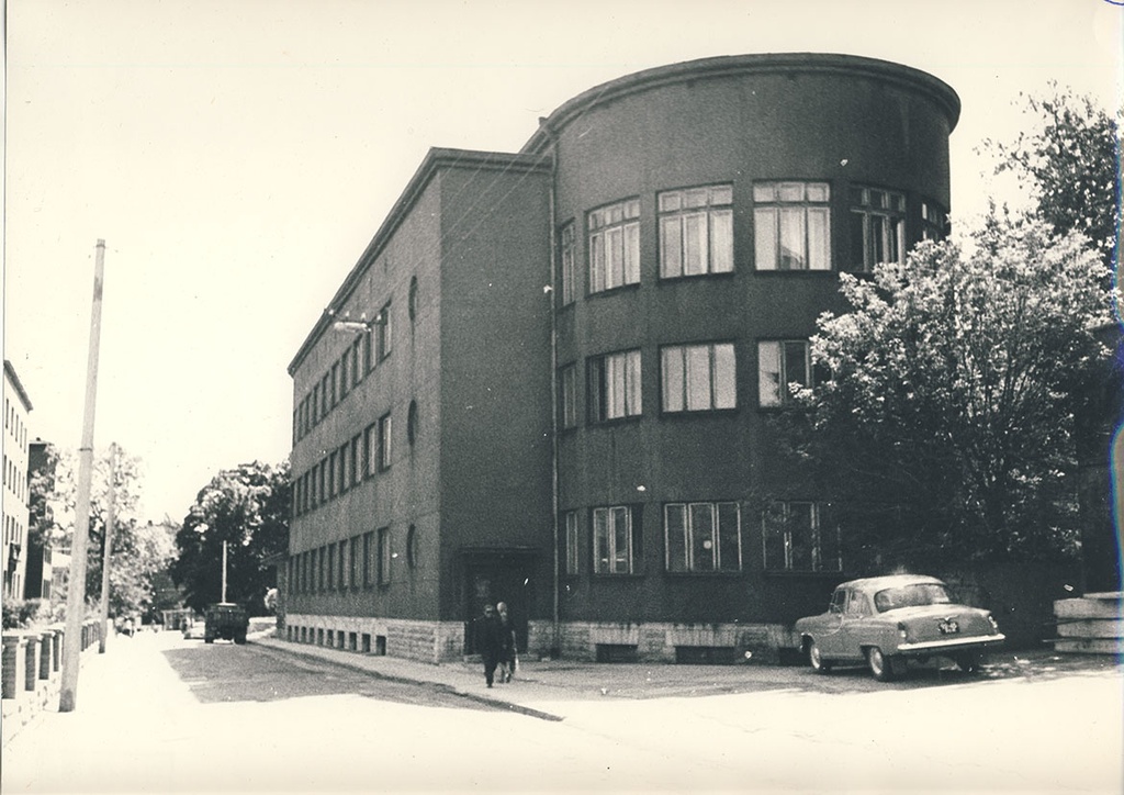 Tõnismäe Hospital, view from Hariduse Street