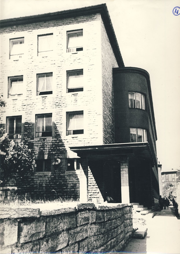 Tõnismäe Hospital on Hariduse Street