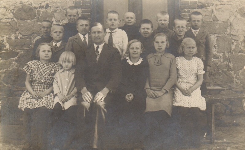 foto Udeva algkooli õpilased 1935.aasta kevadel