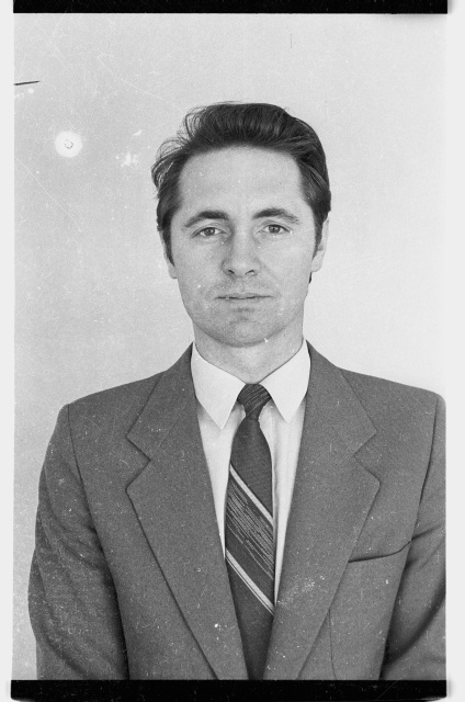 Portreefoto, Toila Keskkooli direktor