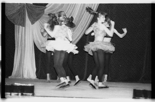 Tantsuvõistlus koolis