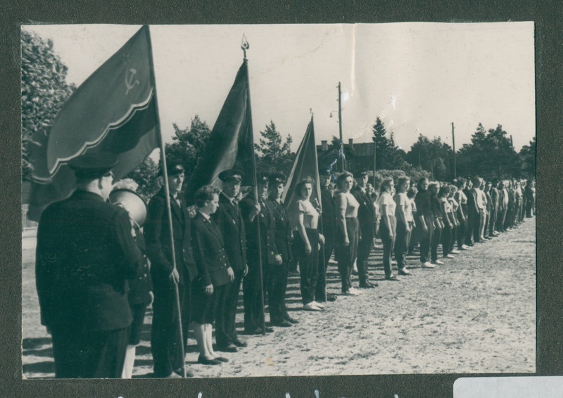 Tallinna VTÜ salkade tuletõrjevõistlused, võistlejate rivistumine
