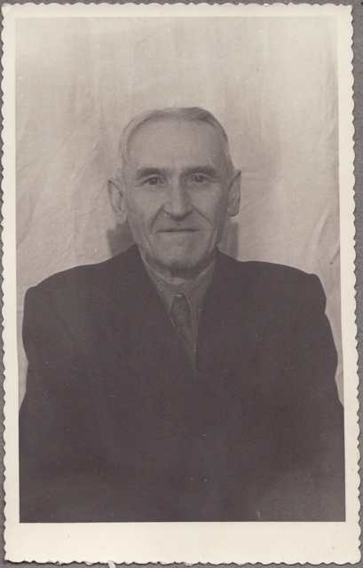 Ferdinand Pikkov oma 75 sünnipäeval