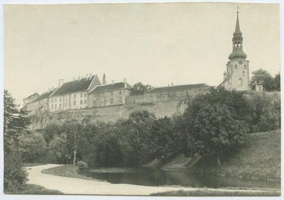 Tallinn, on the west of Toompea, on the right of Toomkirik.  duplicate photo