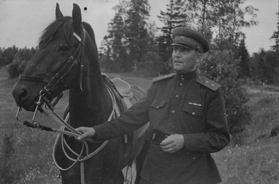 Kindralleitnant Lembit Pärn  similar photo