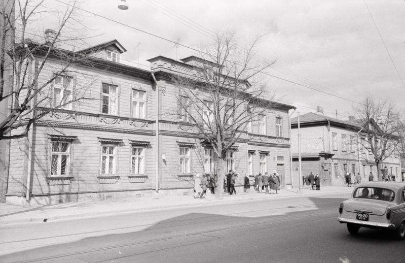 Tallinn, Kesklinn, Sadama asum, Narva maantee Uus-Sadama tänav lähedal