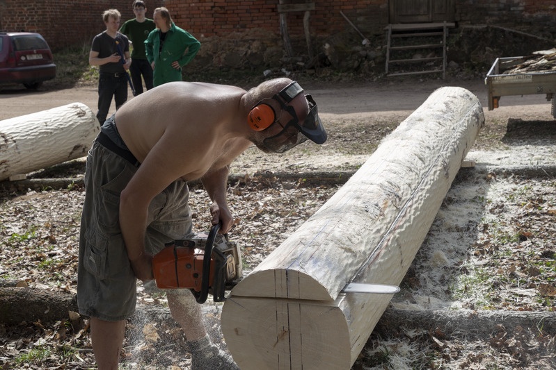 Haabja põhja eemaldamine mootorsaega