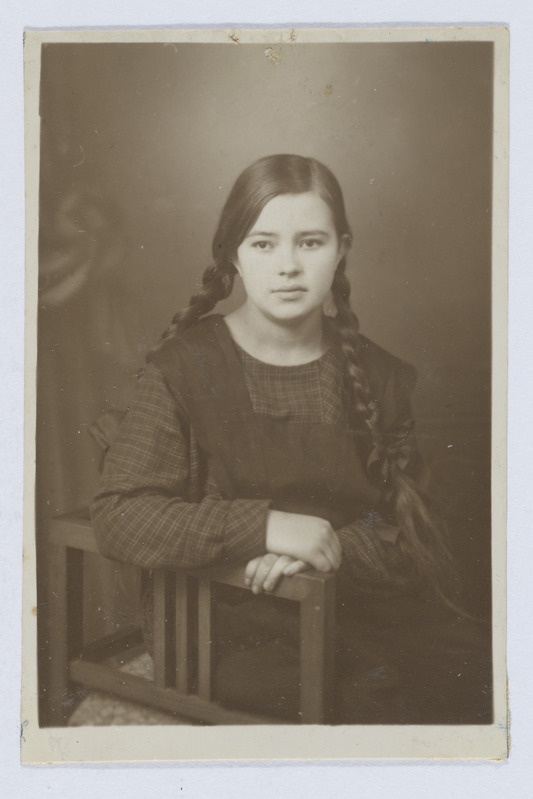 Aleksandra Urm, portree