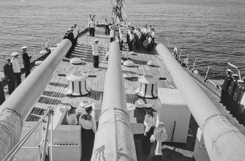 Balti laevastiku ristlrja Oktoobri revolutsioon reidil