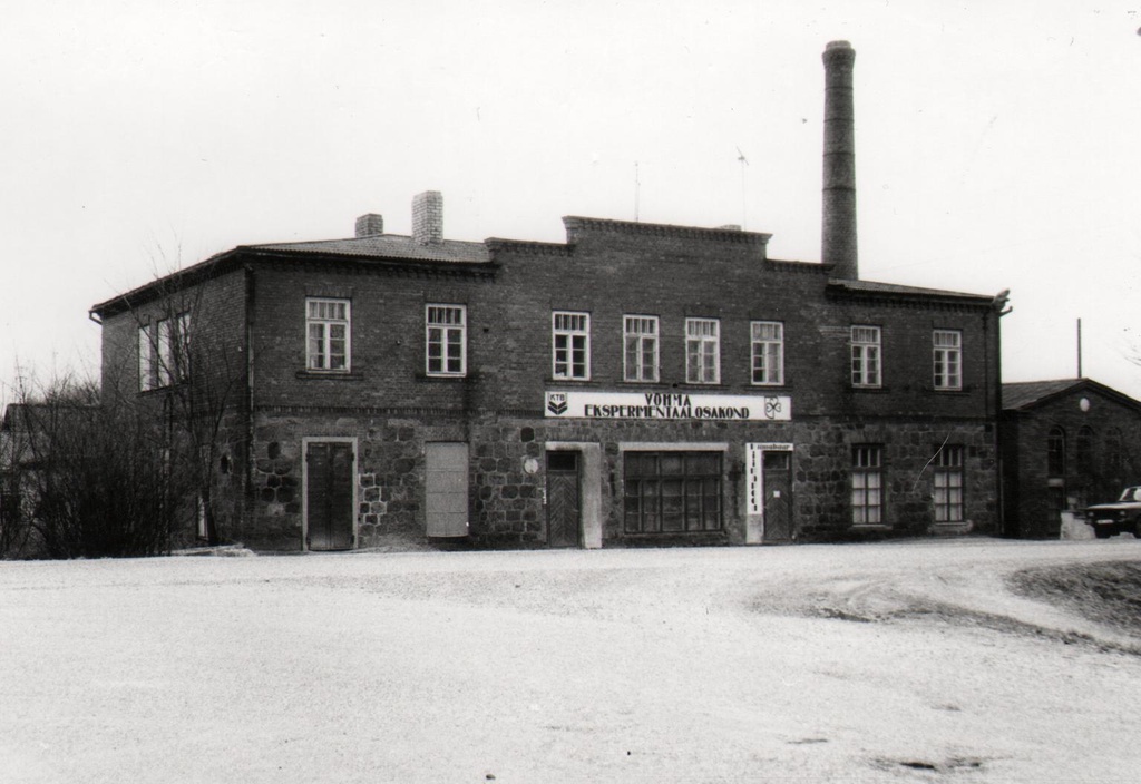 Võhma Our Passenger Building