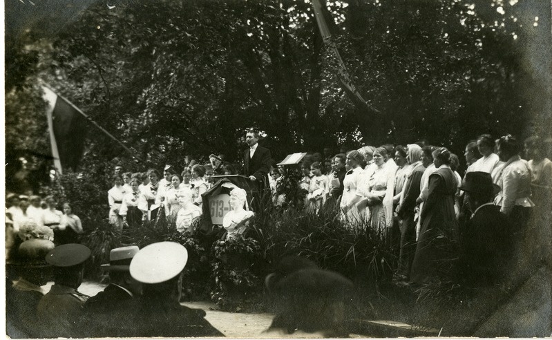 Romanovite dünastia 300. aastapäeva kontsert Kurressaare Lossipargis: avakõne