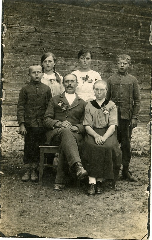Vassili Mölder oma perega