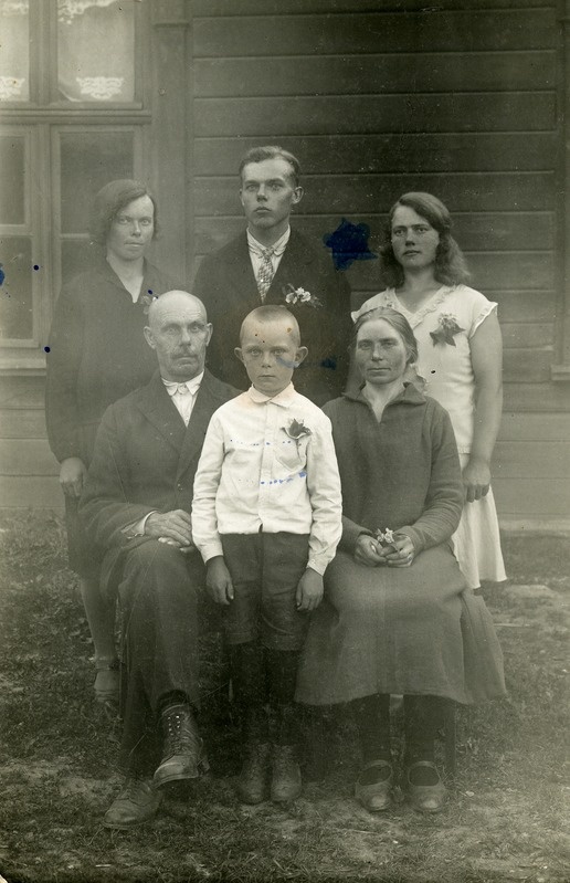 Vassili Mölder oma perega