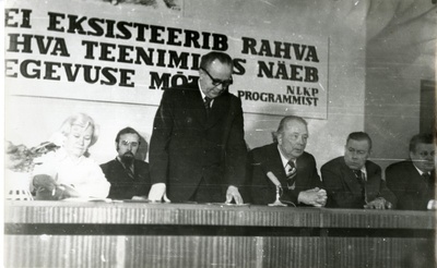 Viktor Kingissepa 90. sünniaastapäeva konverents: konverentsi avab Bernhard Holm  similar photo