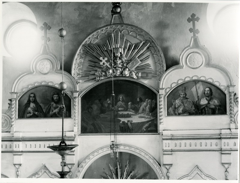 Mustjala EAÕK Prohvet Eeliase kiriku ikonostaasi ülemine osa