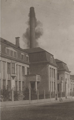 [tallinn] : [electric power plant]  duplicate photo