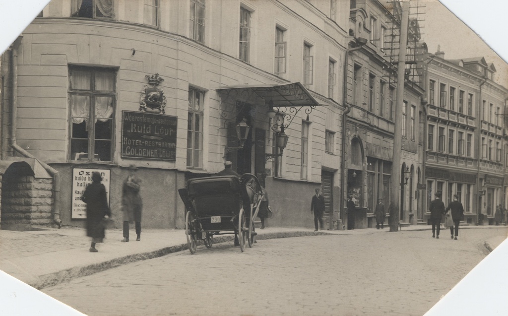 [tallinn] : [Harju Street]