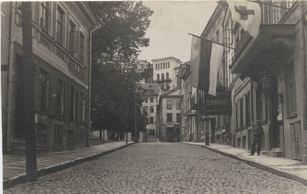[tallinn] : [Niguliste Street]