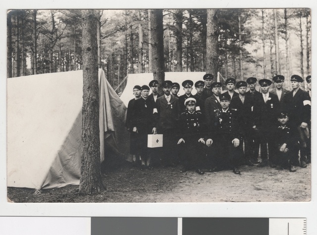 Tartumaa Tuletõrje brigaadi Elva õppelaagris telkide juures