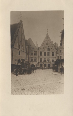 [tallinn] : [Oldlinn]  duplicate photo