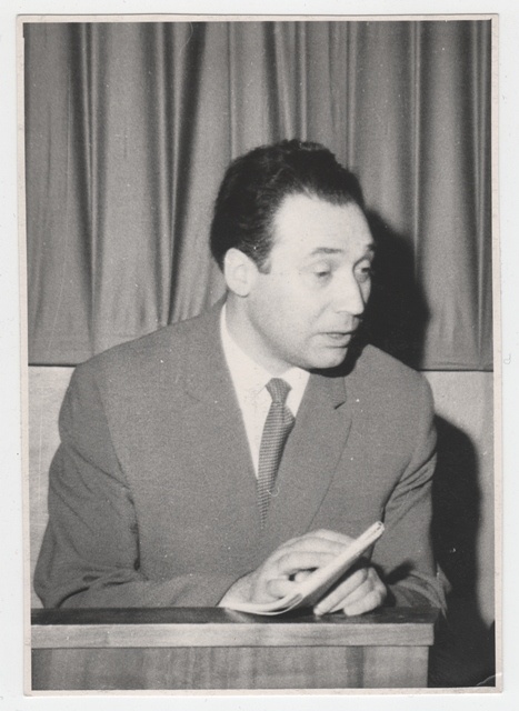 NSV Liidu Ministrite Nõukogu vastutav töötaja V.Semjonov Taškendi nõupidamisel kõnelemas