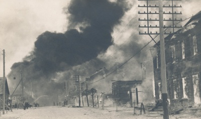 Photo. The city of Petser fire in 1939. In May, 2/3 of the city was destroyed.  duplicate photo