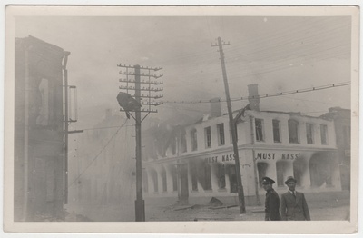 Petseri fire in 1939, at the forefront of the restaurant "Must Cat".  duplicate photo