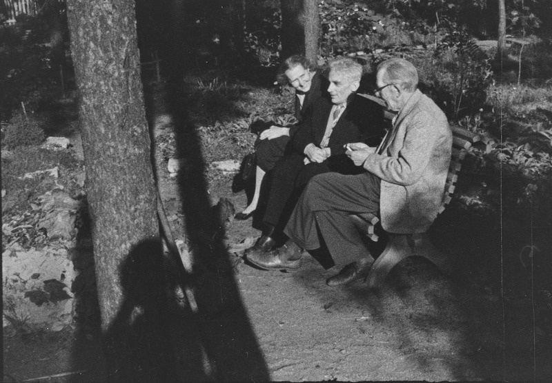 Friedebert Tuglas ja perekond Reimann 1960