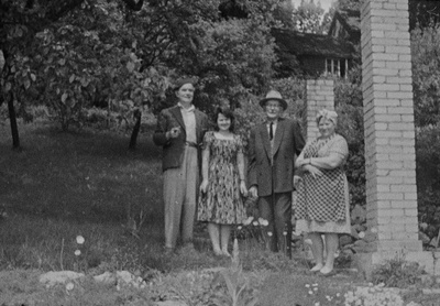 Doktor Läätsa aias Viljandis, 1962  similar photo