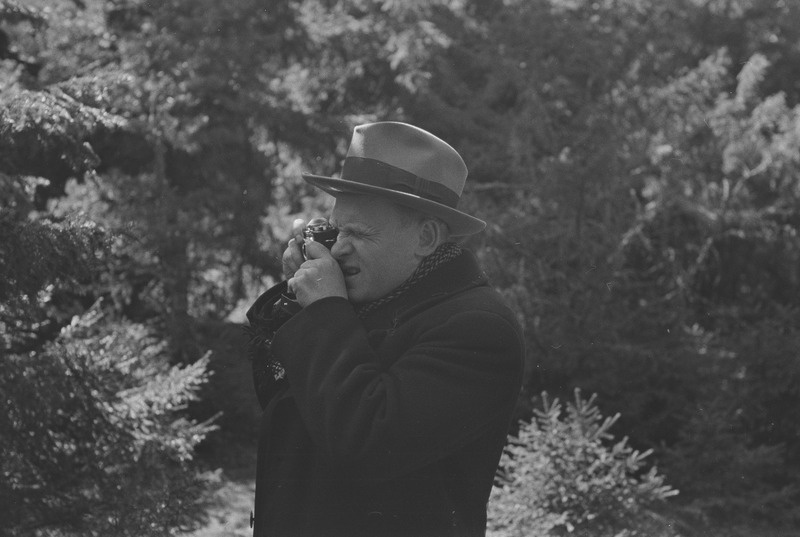 Aleksander Oinas fotoaparaadiga