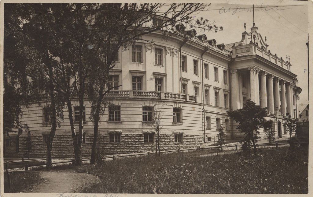 [tallinn] : [Army Central Hospital]