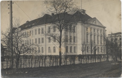 [tallinn] : [Titarist Commercial Gymnasium]  duplicate photo