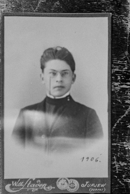 Friedebert Tuglas, 1906  duplicate photo