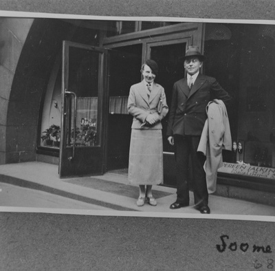 Koos Linda Vilmrega Helsingis 31. mail  duplicate photo