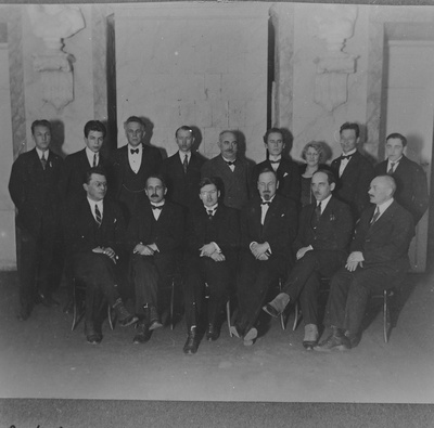 Noor-Eesti 20. aasta juubeliõhtu Hugo Treffneri gümnaasiumis 29.11.1925  duplicate photo