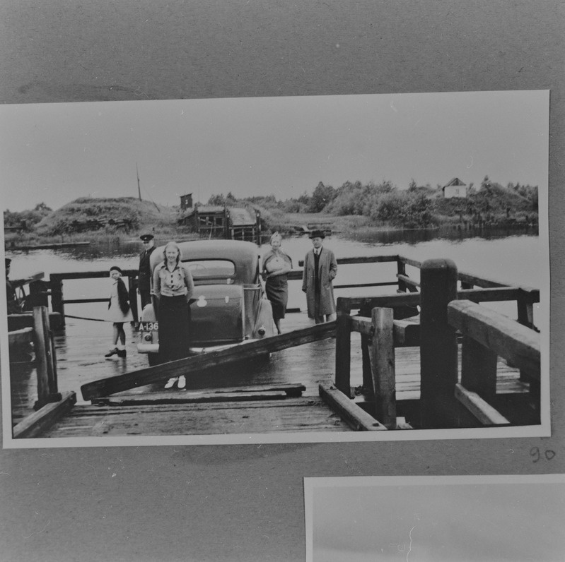 Plussa jõel, suvel 1937