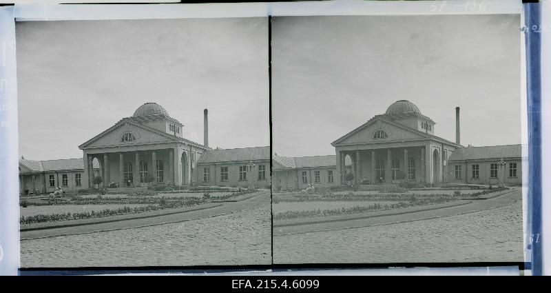 Vaade Pärnu supelravila hoonele.