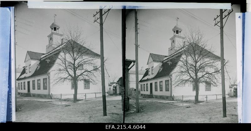 Vaade Viljandi vanale saekoja hoonele.