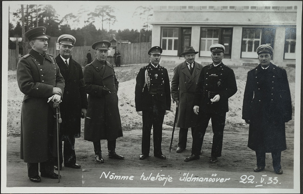 Nõmme VTÜ tuletõrje üldmanöövri juhid Nõmme keskuses