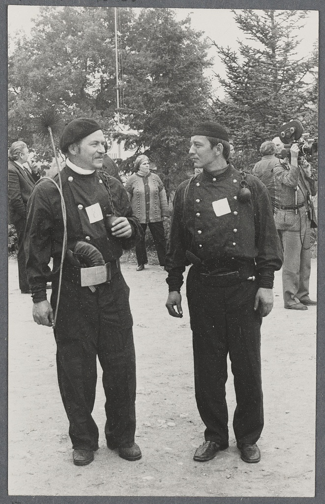 S.Havam ja T.Maajärv I korstnapühkijate kutsemeisterlikkuse võistlusel, 1981.a.