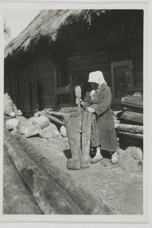 Uhmer (hummör), Mäe v, Soelaanõ (Soelaane) k, Pirgi t