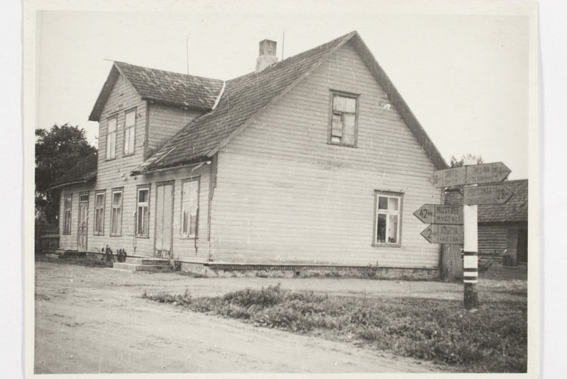 Teetähis Jõgeva linna ääres