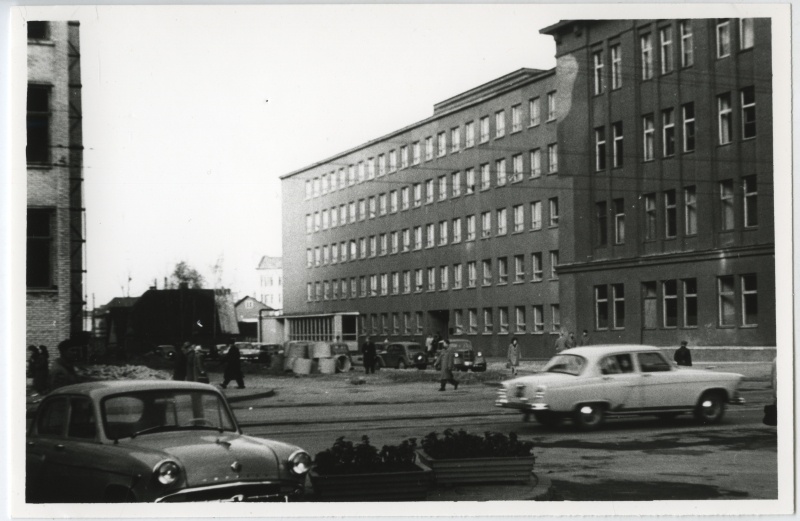 Kingissepa (Liivalaia) Street, view of Narva mnt.