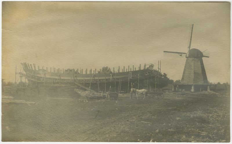 Construction of the sailing ship "Villi" in Pidulas