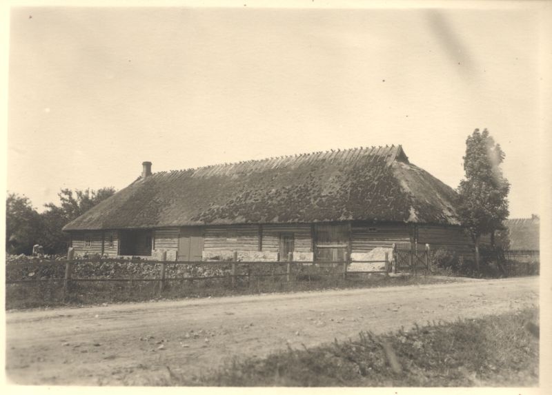 Foto. Rehielamu Läänemaal Vigalas: Nurga talu Jässi külas, ehitatud 1886.