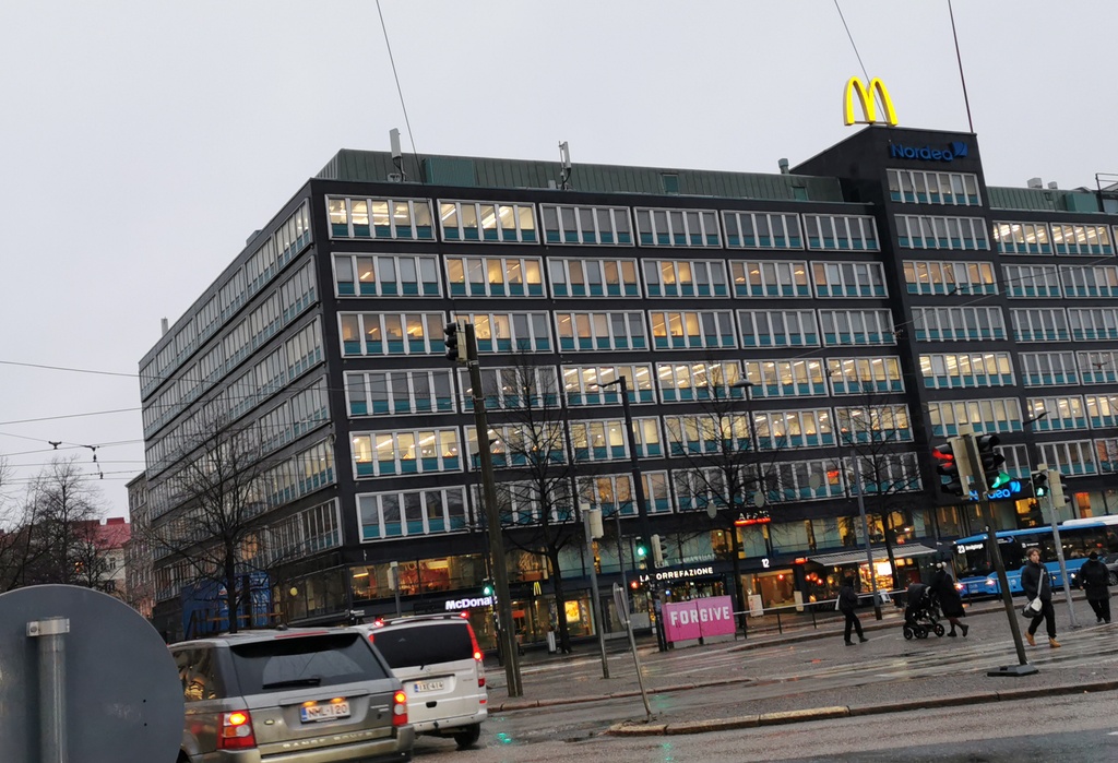 Siltasaarenkatu 12 - Paasivuorenkatu 1. rephoto