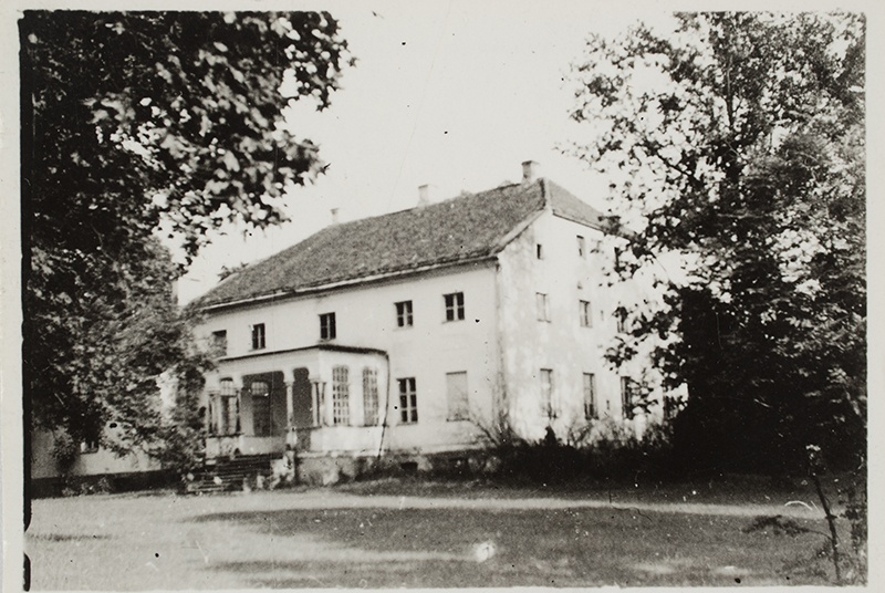 Vara mõisahoone pargipoolne külg, 14. VIII 1941
