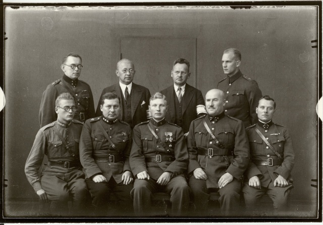 klaasnegatiiv ja foto kaitseliitlased Paide 1930-ndad