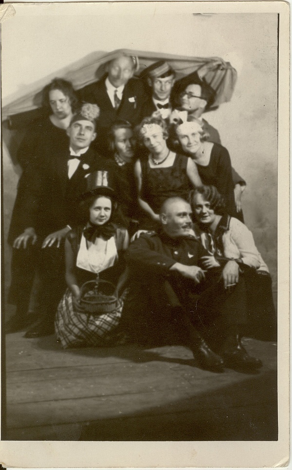 foto, Zeiger, Roosileht jt. Paide karnevalil 1938.a.